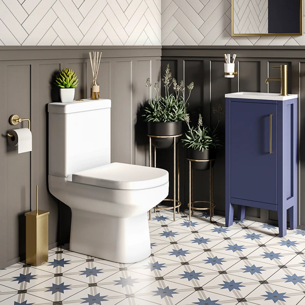 Arezzo Square Toilet Brush Antique Brass 2 Arezzo Square Toilet Brush Antique Brass - Image 2