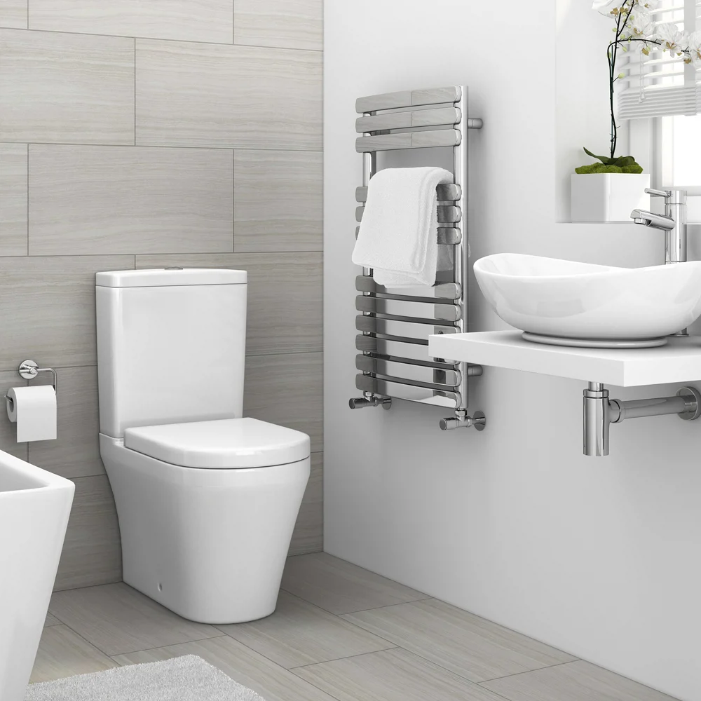 Murano Curved H800mm X W490mm Heated Towel Rail - Chrome 2 Murano Curved H800mm X W490mm Heated Towel Rail - Chrome - Image 2